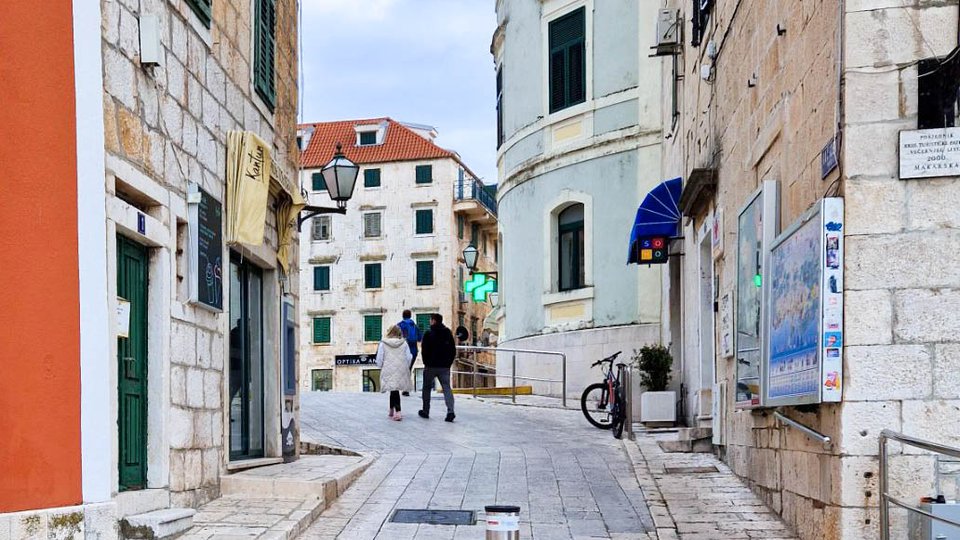 Automatic bollards for the City of Makarska