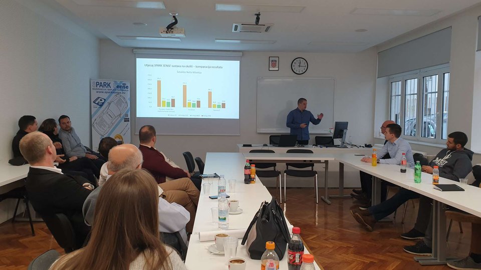 Predstavljanje projekta SPARK Sense i AMANDA na Fakultetu Prometnih znanosti u Zagrebu u sklopu konferencije „Promet u mirovanju“