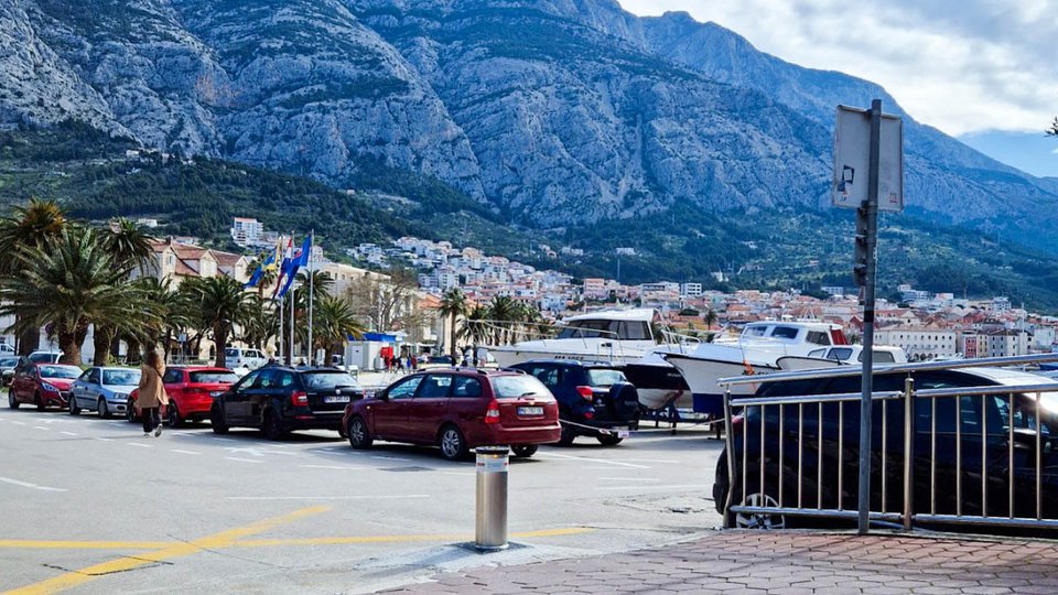 Automatic bollards for the City of Makarska