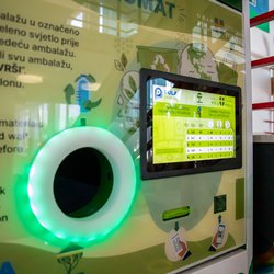 Recycle machines delivered to two Pula elementary schools